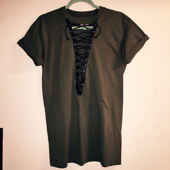 Better B Tops - Better be - army green lace up tunic